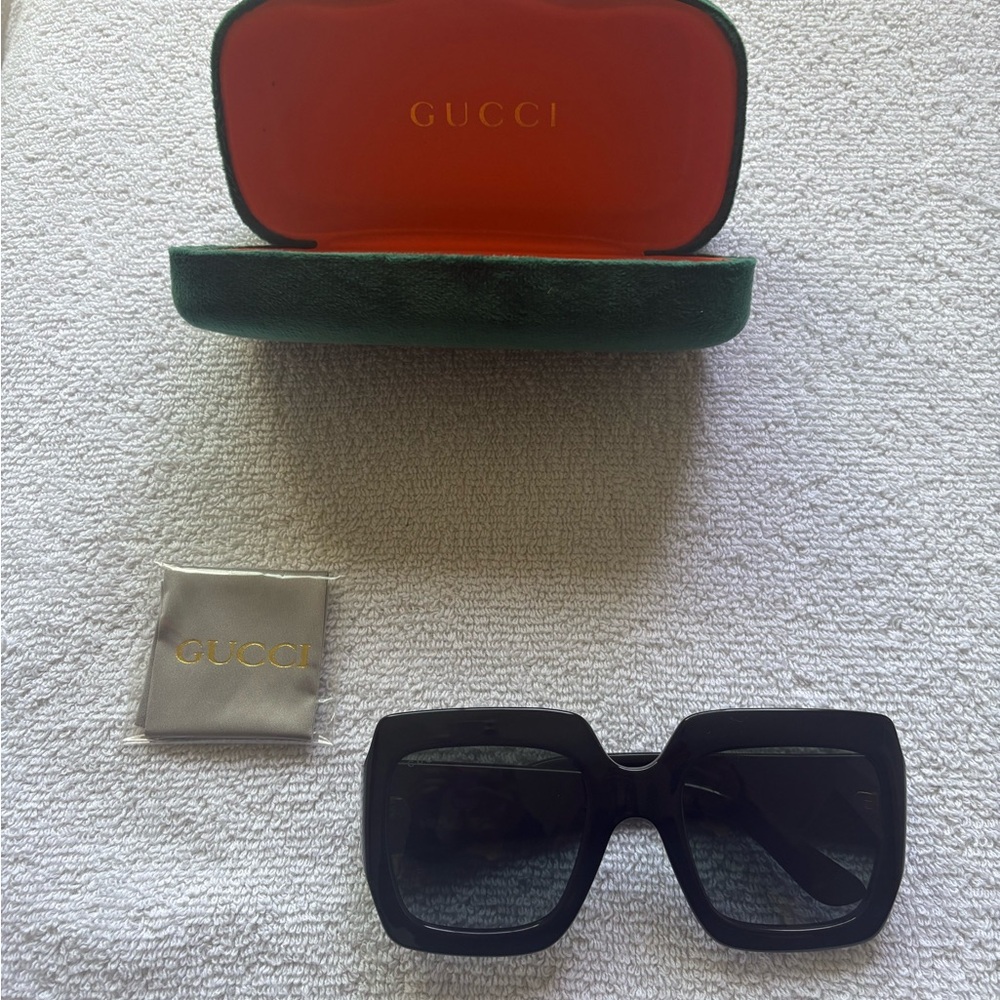 Gucci Black Sunglasses